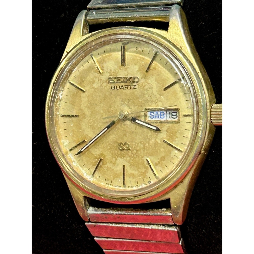 Vintage Seiko 5Y23-8049 Quartz SQ 35mm Day Date Gold Toned Parts Repair